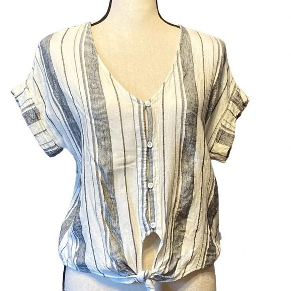 Cloth & Stone summer top - Picture 1 of 7